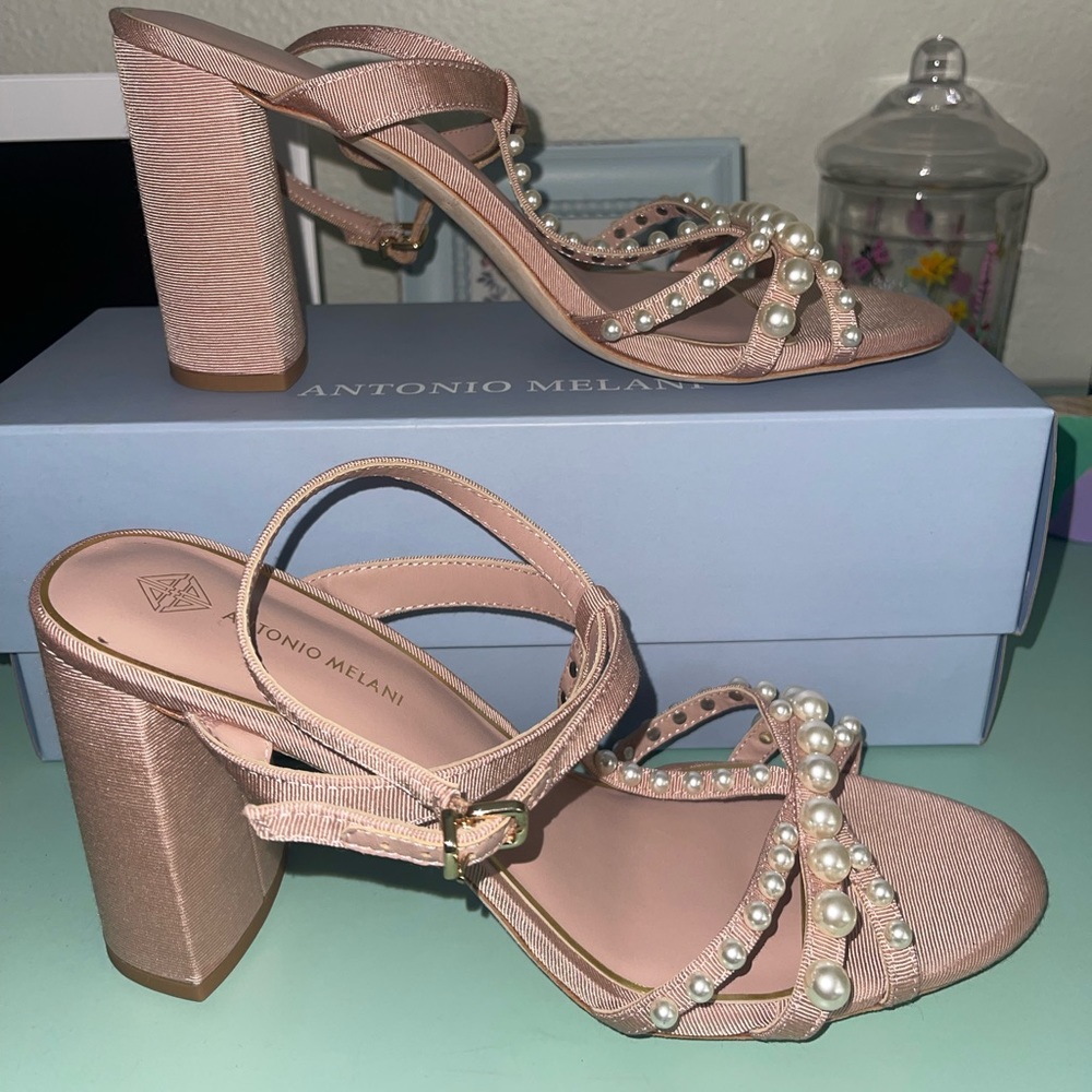 NEW ANTONIO MELANI HEELS